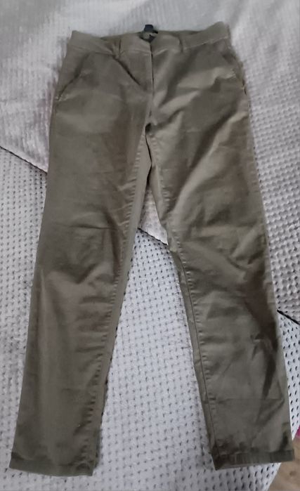 Spodnie khaki r.m/l
