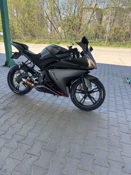 Yamaha yzf  .r125
