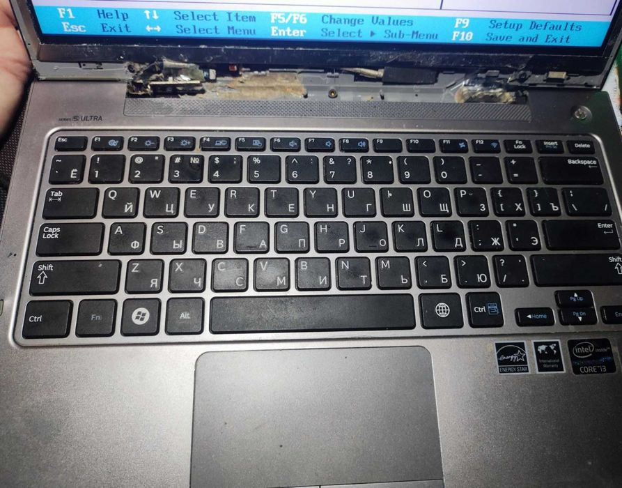 Ультрабук Samsung i3 NP530U по частям Матрица Клавиатура Блок батарея