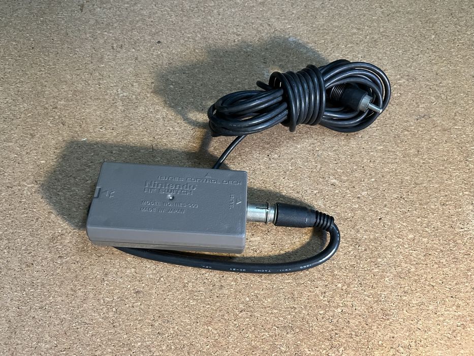 Nintendo Entertainment System NES + kontroler