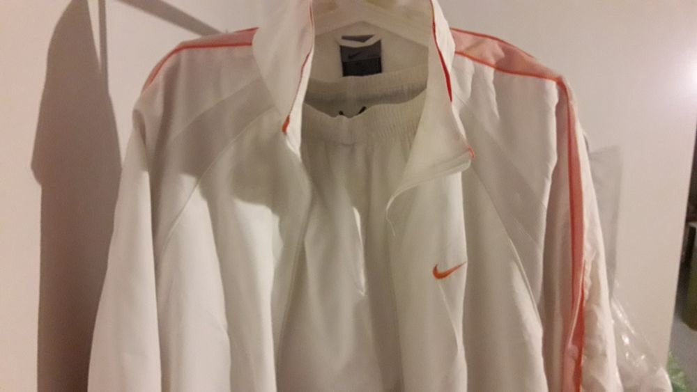 dres bialy nike sportowy spodnie bluza
