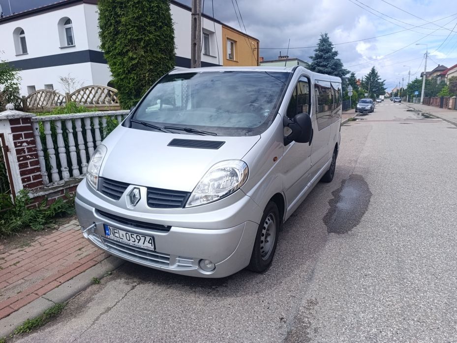 Renault Trafic z uszkodzonym silnikiem 2.0dci, 2012