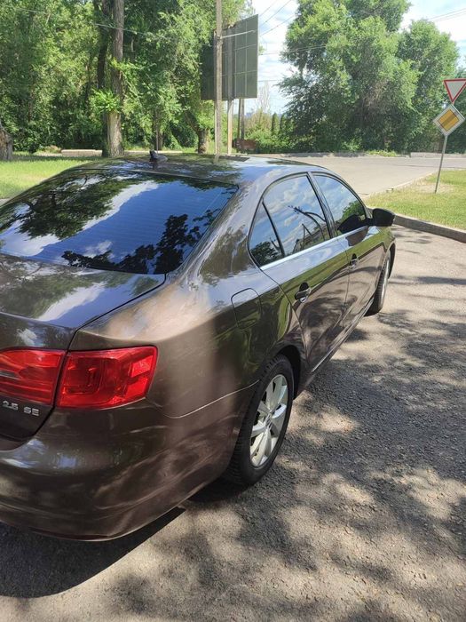 Продам VW Jetta 6 2.5 SE