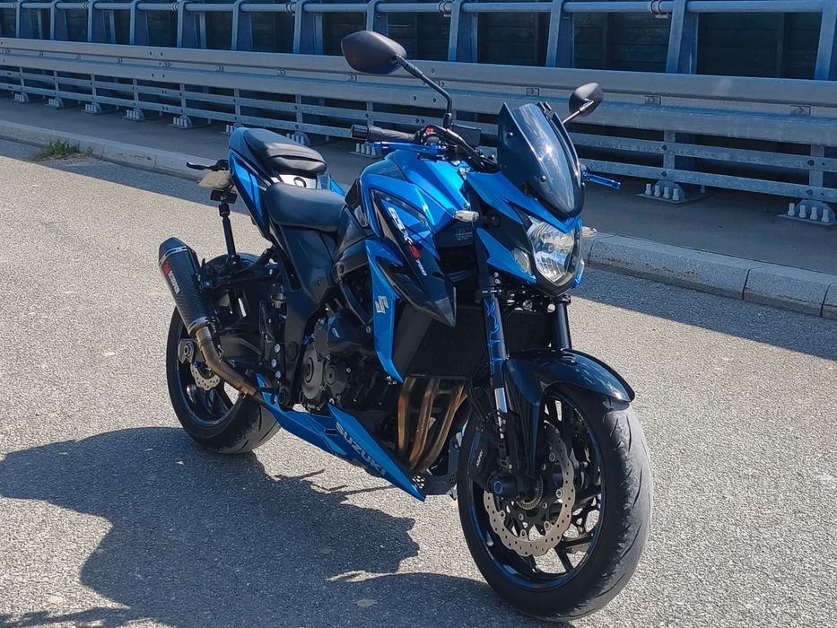 Suzuki GSX GSX-S 750