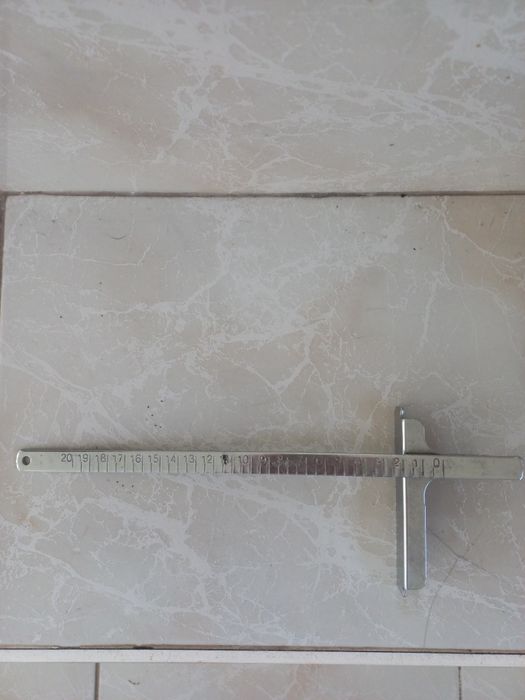 Продам штангенглугиномер, измерительные приборы.