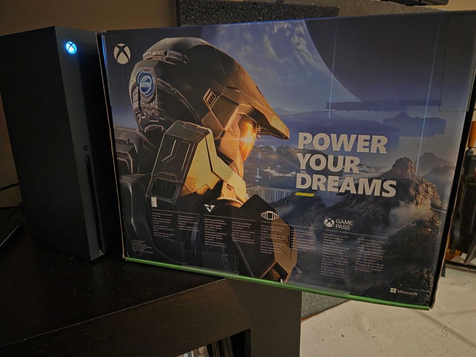 Xbox Series X 1TB caixa