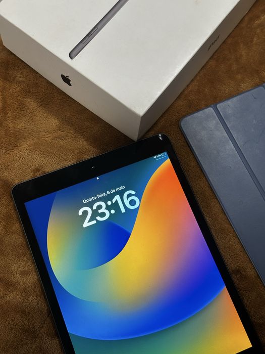 iPad 7ª Geração 128GB – Como Novo + Capa