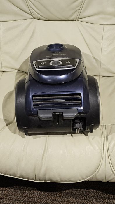 Odkurzacz Philips FC 9160