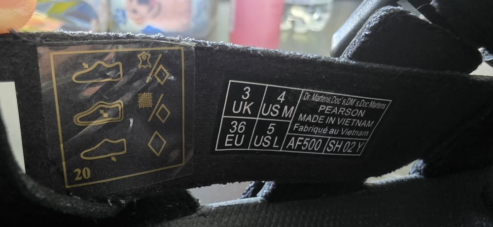 Nowe Dr Martens r.36 sandały