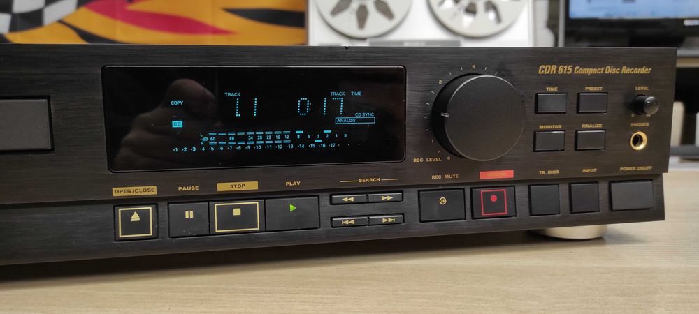 CD програвач Marantz CDR-615 Professional