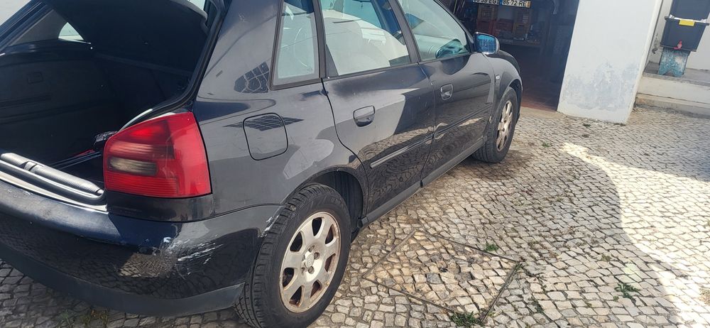Audi a3 8l avariado