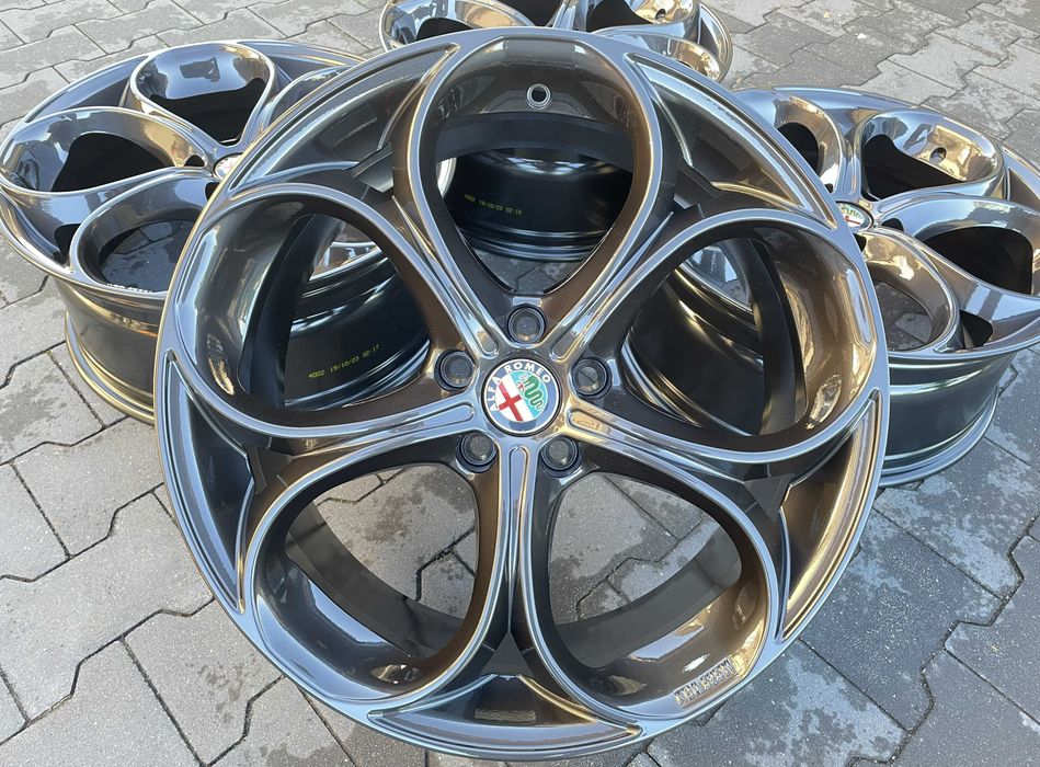 ALFA ROMEO GIULIA felgi aluminiowe 19'' 5X110 8J 9J GMP ITALIA DRAKE