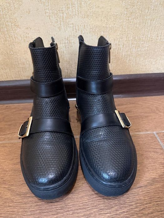 Чоботи Armani оригінал