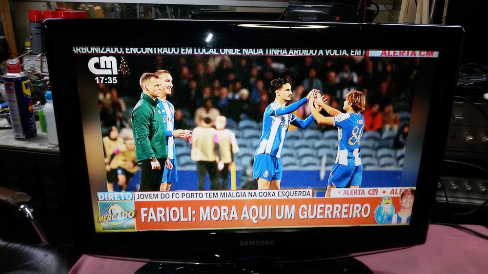 tv lcd samsung le23r81b