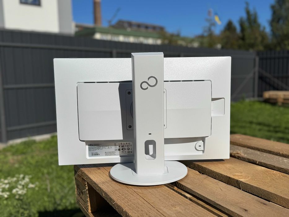 Монітор Fujitsu P24-9T 24"IPS LED(1920х1080)FHD\німецька збірка\64шт