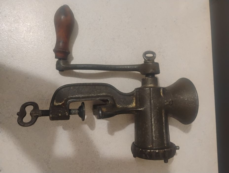 Zabytkowa maszynka do mięsa Aleksander Werk