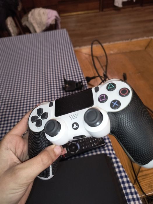 Продам пс 4 або обмін на комп'ютер