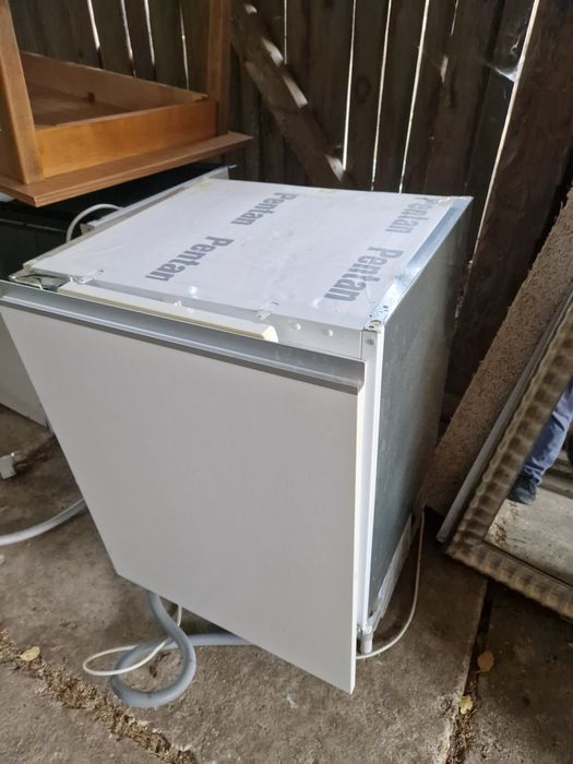 Lodówka pod zabudowę stan idealny