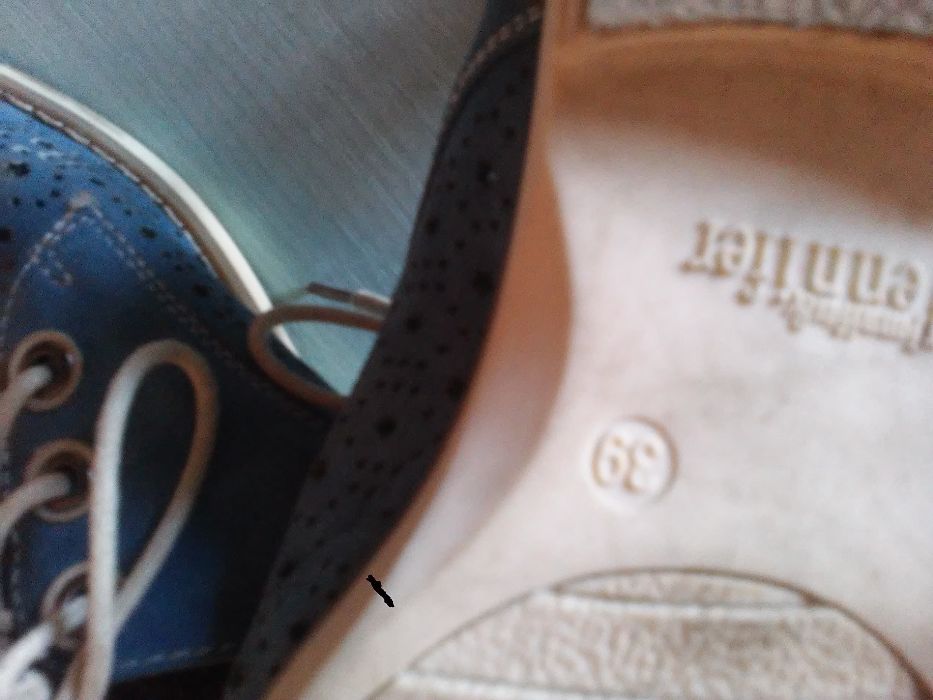 buty  sznurowane  piękny kolor roz. 38/39