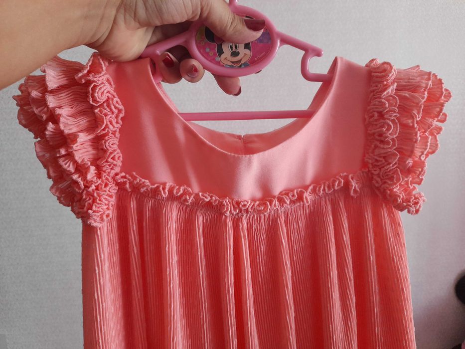 Vestido  cor rosa salmão 9 anos