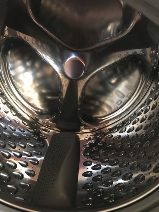 Продам пральну машинку на 8 кг.