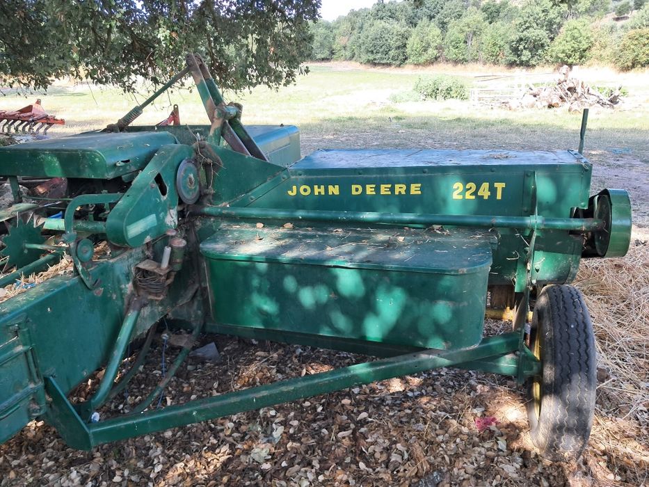 Enfardadeira Jonh Deere 224T