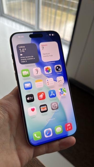 Iphone 16 pro max 256gb titanium branco livre retomas