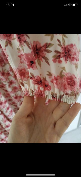 Maxi sukienka w kwiaty L