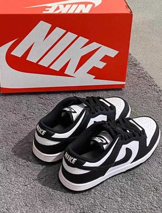 Nike Dunk Low Czarny R.41