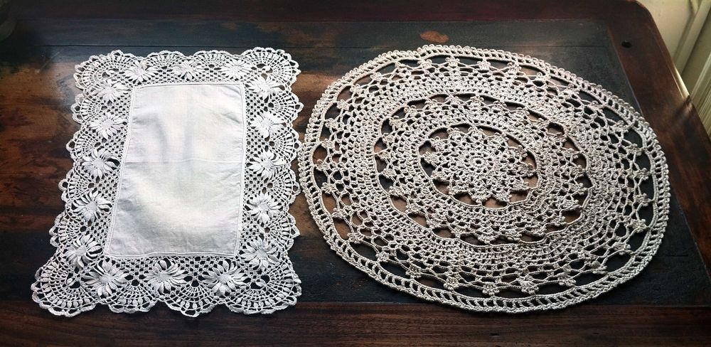 Naperons redondo crochet e rectangular linho e renda