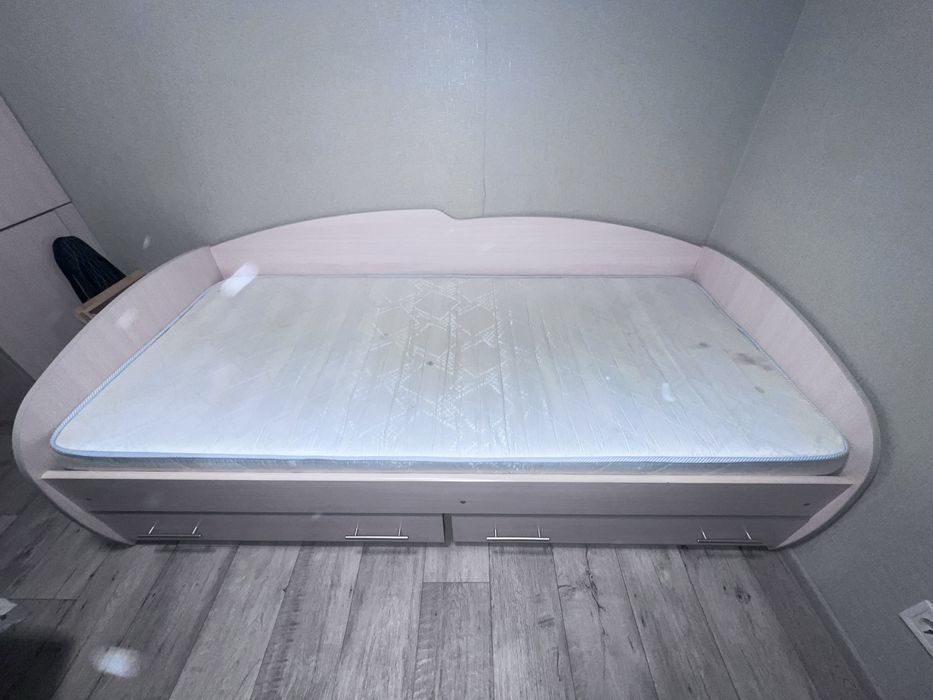 Односпальне ліжко