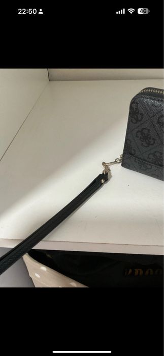 Porta-moedas Guess Grande
