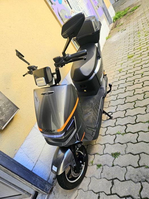 Moto elétrica  goose modelo fox