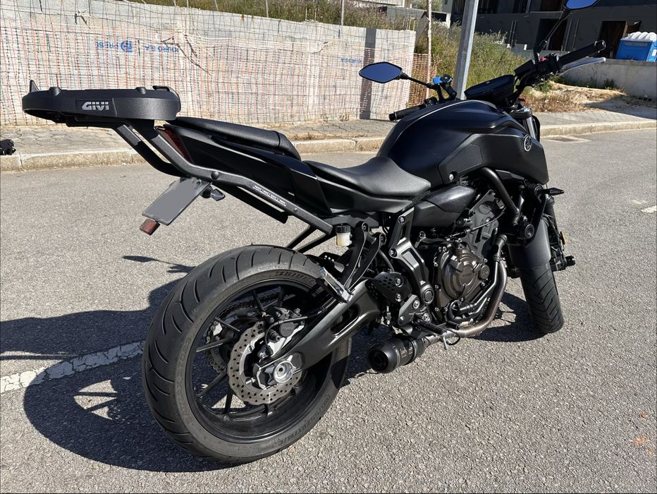 Top Case e Suporte GIVI  - 47L