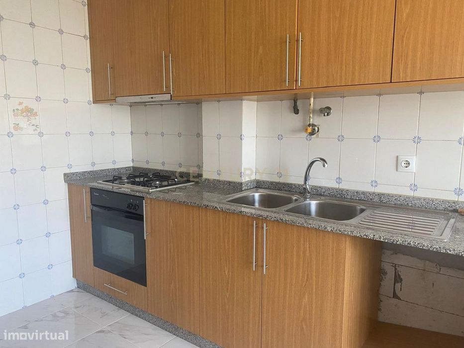 Renovated T2 + 1 Apartment in Santa Maria Maior, Chaves