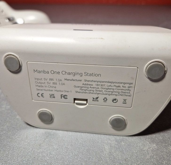 Pad kontroler MANBA ONE ze stacją ładującą