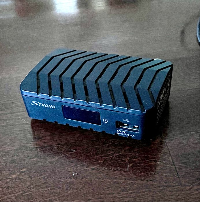 Цифровий ефірниц прийомник STRONG 8203