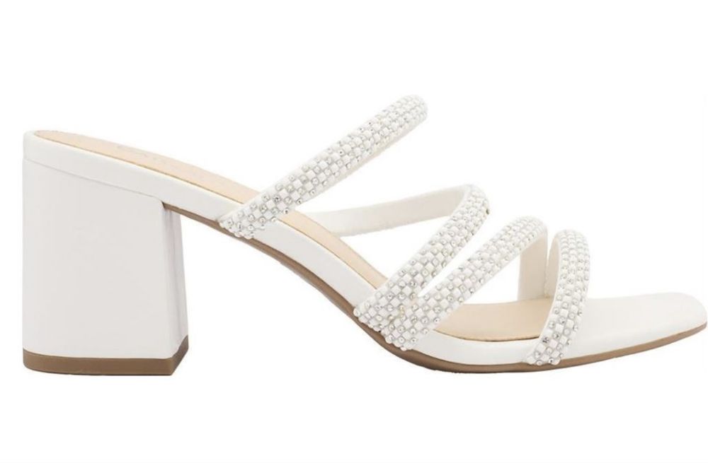 Блискучі босоніжки в гарному стані 39 розмір