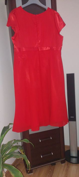 Sukienka czerwona r.50
