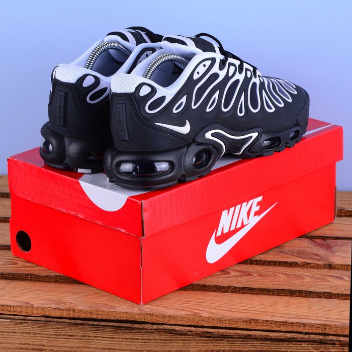 (2326) Кросівки Nike Air Max TN Plus Drift чорні з білим (41-45) найк найки