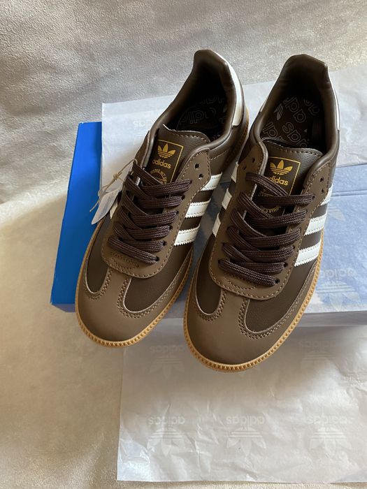 Шкіряні кросівки adidas samba