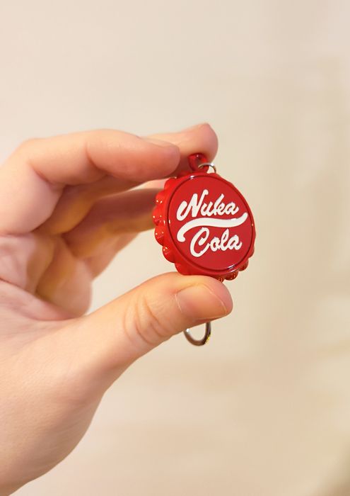 Breloczek do kluczy metalowy Fallout nukacola nuka cola  HBO