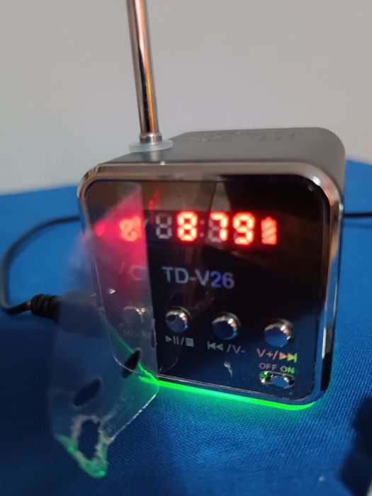Mini przenośny głośnik stereo,radio