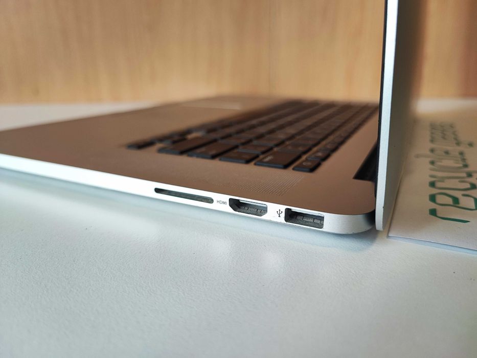 Apple Macbook Pro Retina 15'' A1398 i7 8GB Ram 256GB NVMe macOS Sonoma