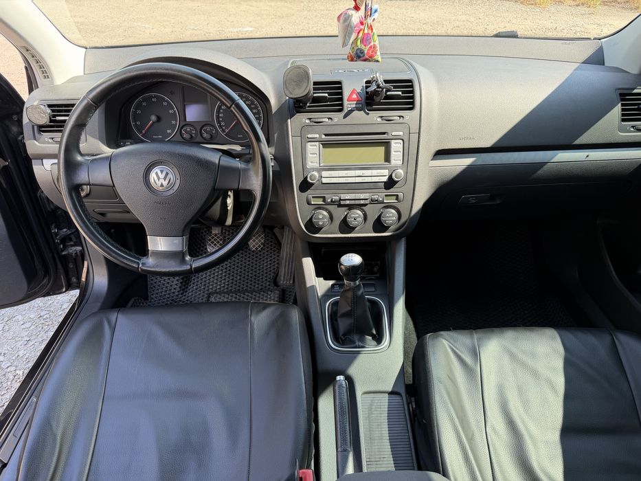 Продам Volkswagen Golf 5, 2006 рік, 1.6 MPI