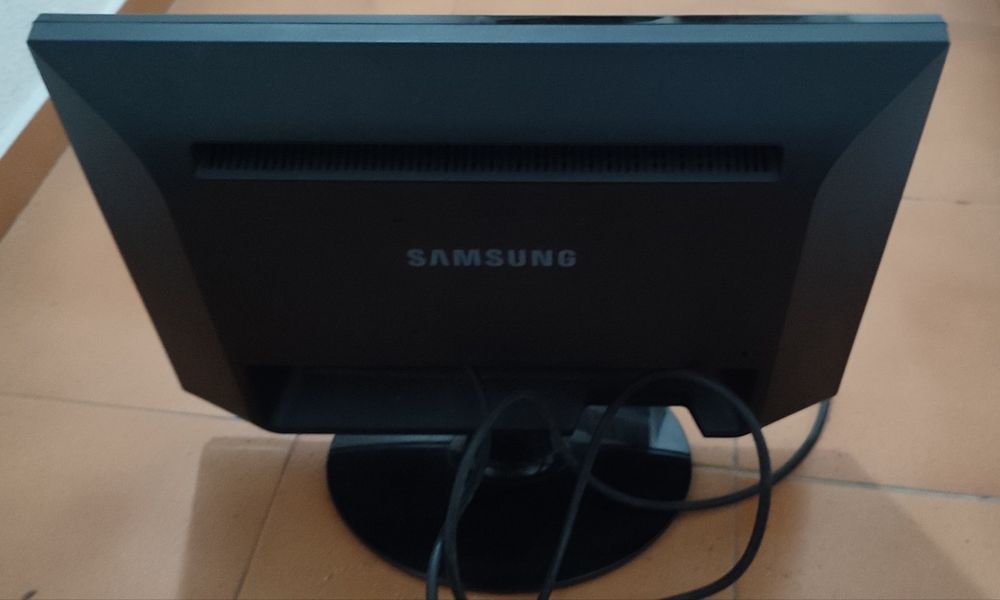 Monitor Samsung SyncMaster 2053BW