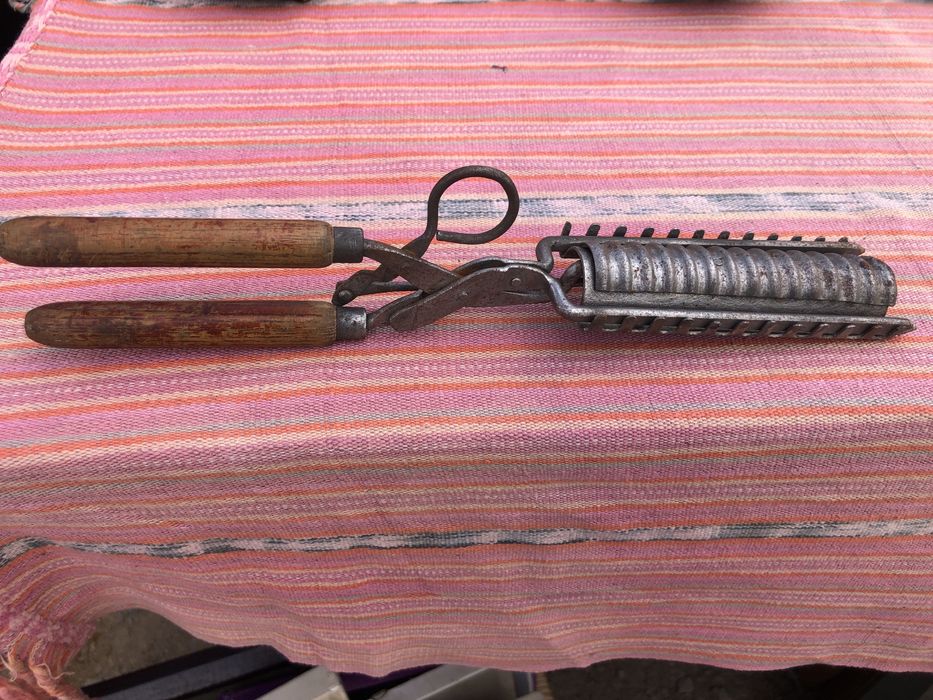 Ferro de ondulação de metal vintage
