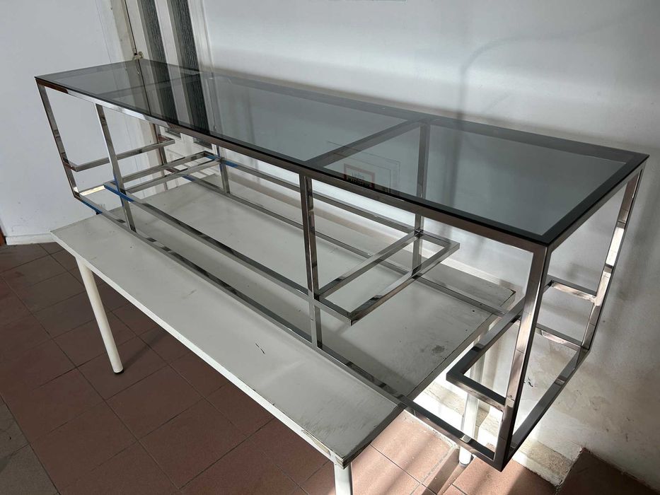 Stolik konsola pod TV Loft ze stali nierdzewnej szkło
