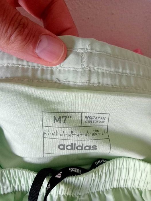 Calções de desporto "Own the run" da marca Adidas