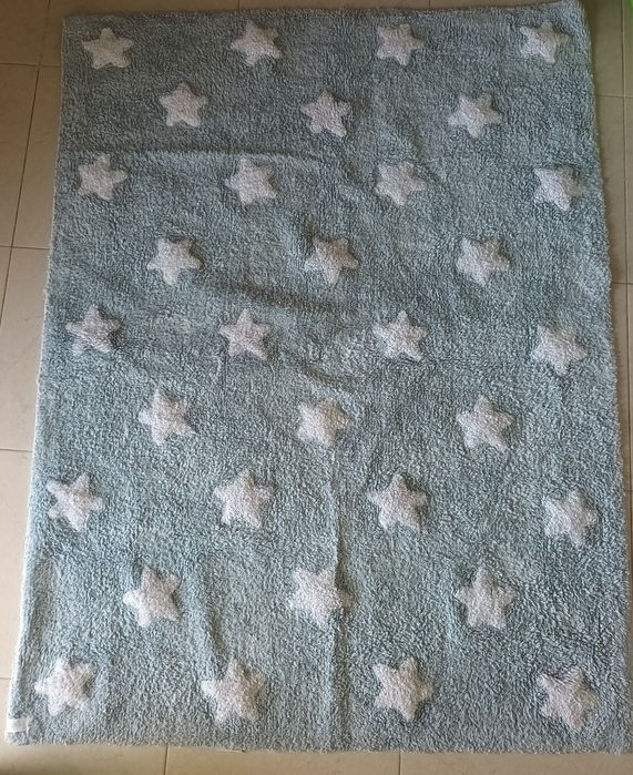 Tapete retangular com estrelas da LORENA CANALS